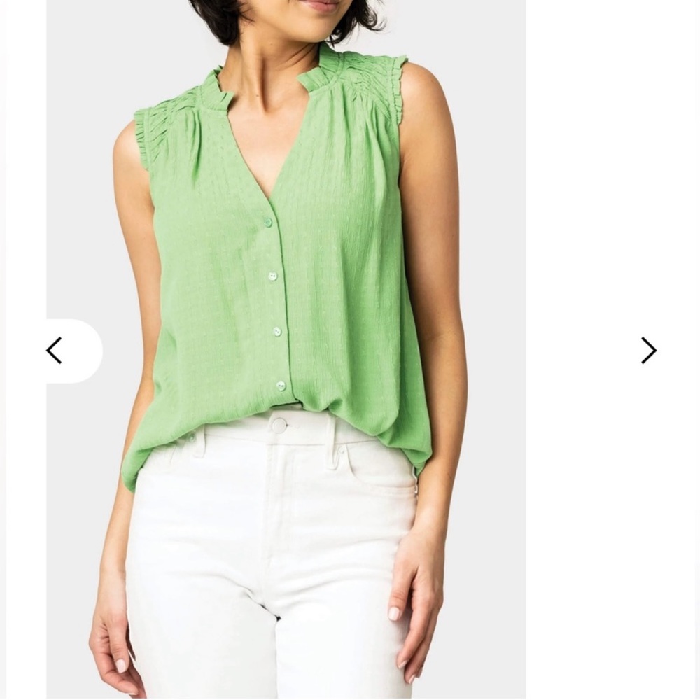 Sleeveless Smocked Yoke Tie Front Blouse gibson look brand new with tags